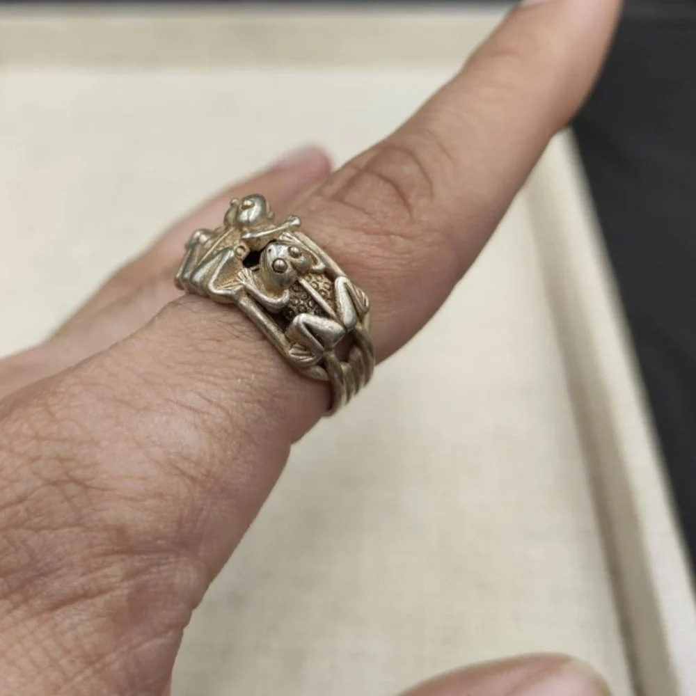 ANTIQUE Ring Silver Frog Size 10